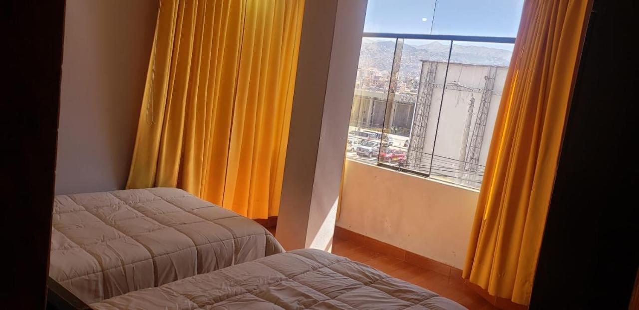 A Un Minuto Del Aeropuerto Sientase Como En Casa Cusco Exterior photo